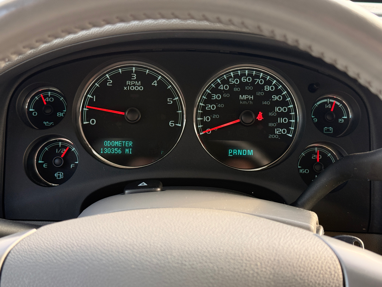 Chevrolet Suburban LT 1500 2WD 2013