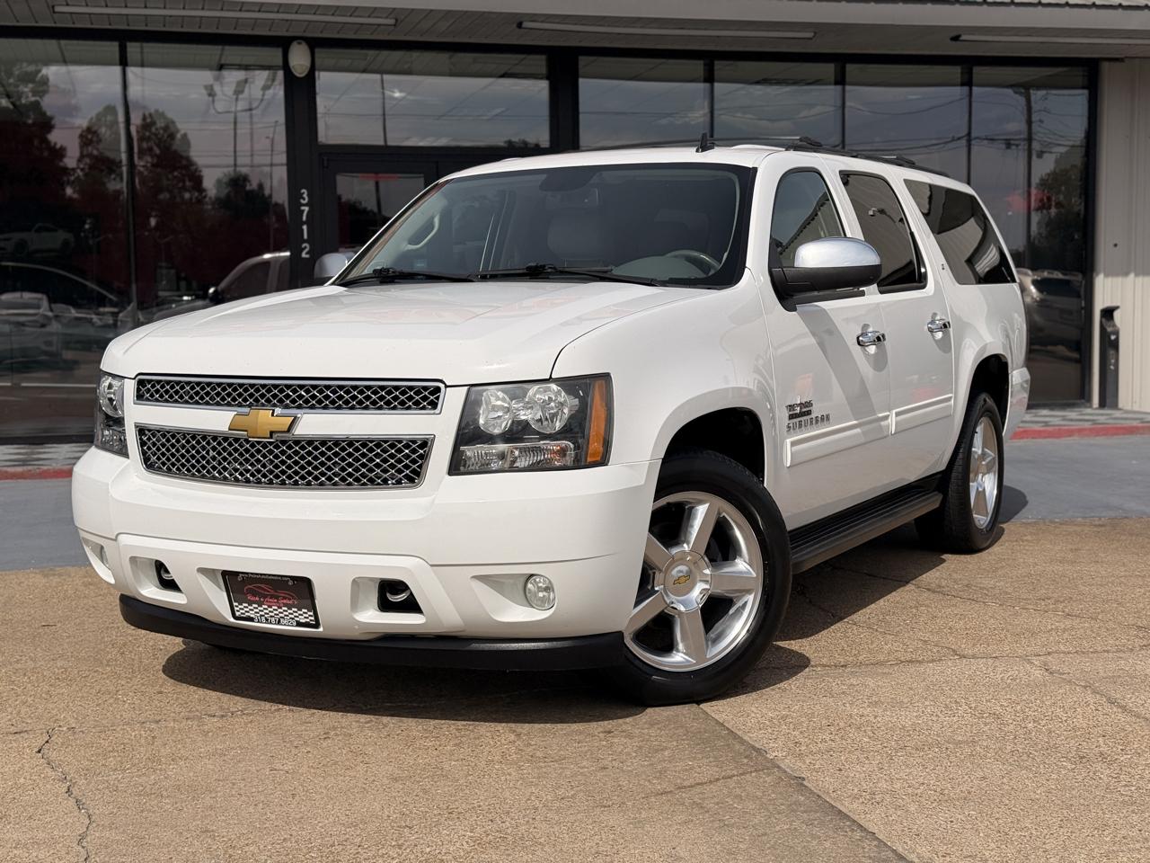 Chevrolet Suburban LT 1500 2WD 2013