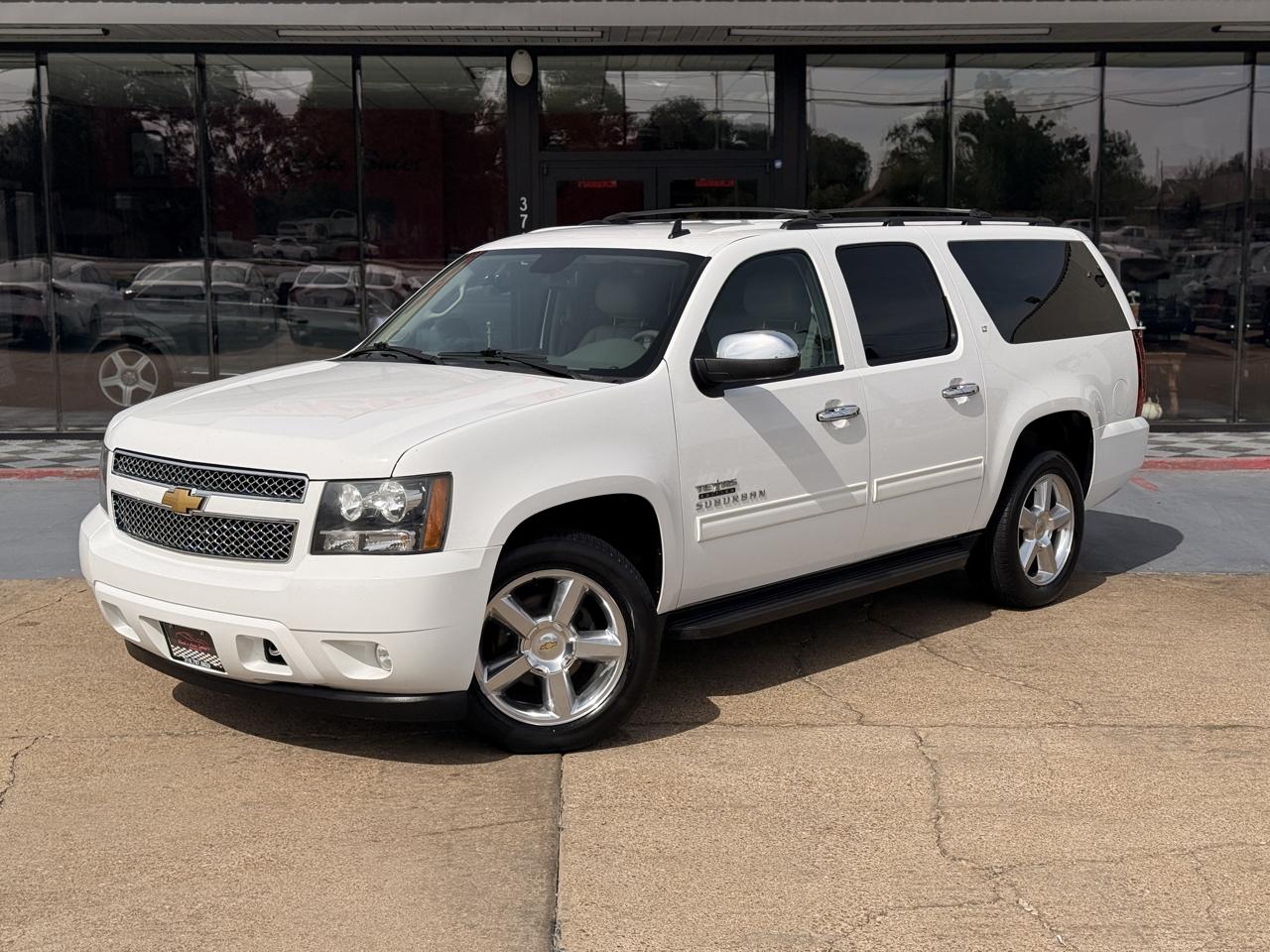 Chevrolet Suburban LT 1500 2WD 2013