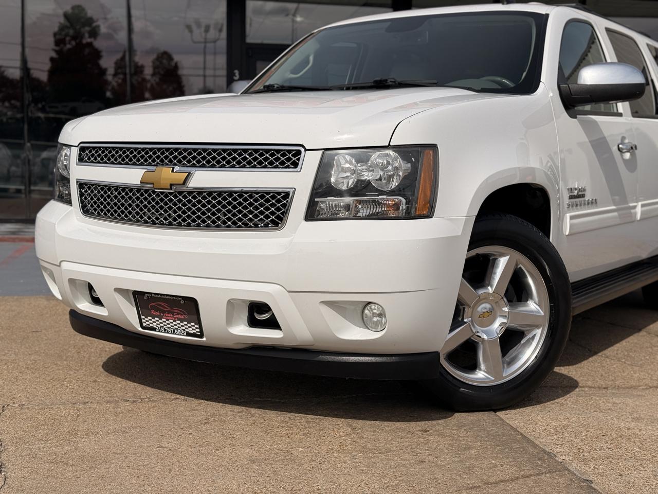 Chevrolet Suburban LT 1500 2WD 2013