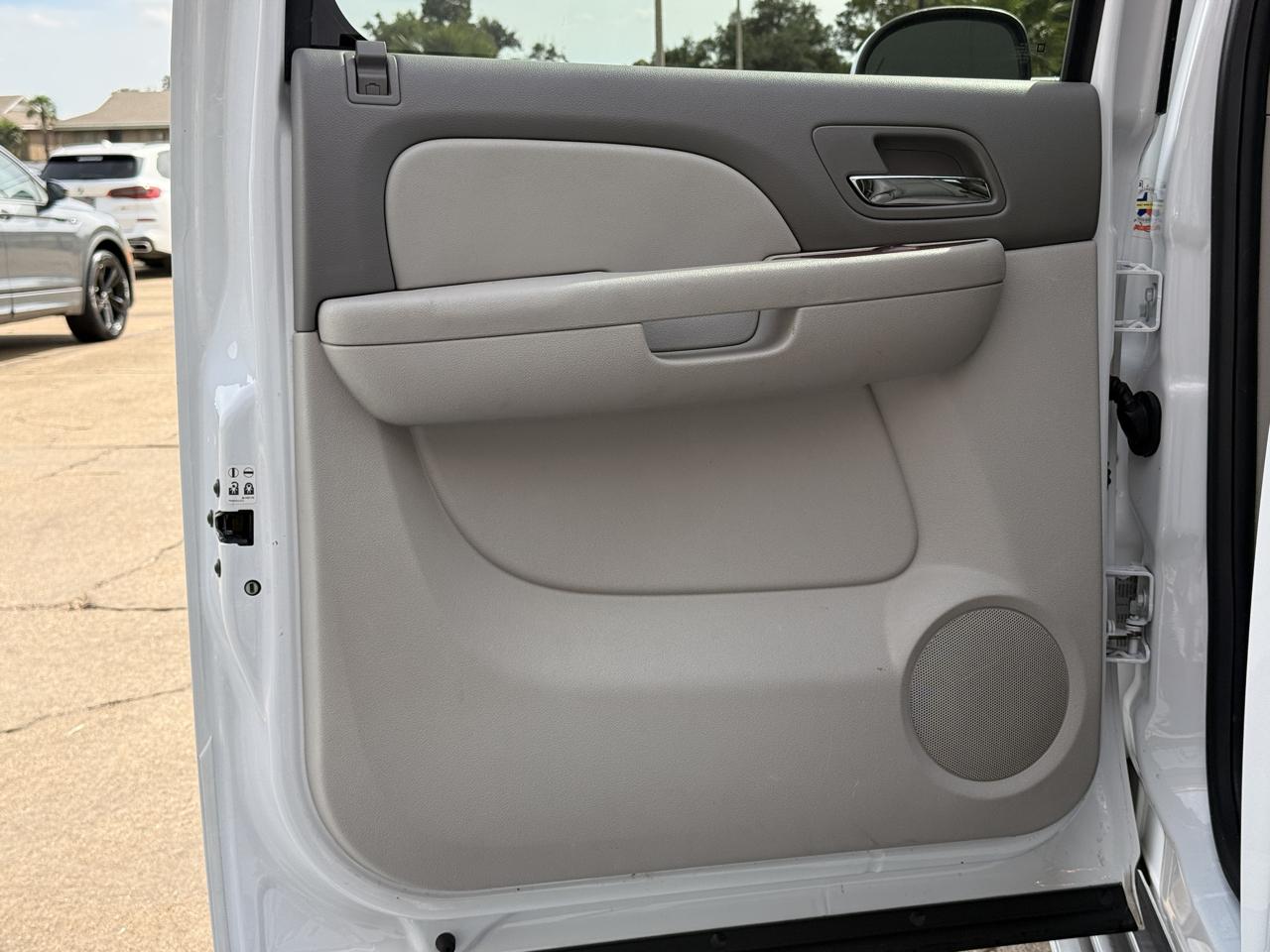Chevrolet Suburban LT 1500 2WD 2013