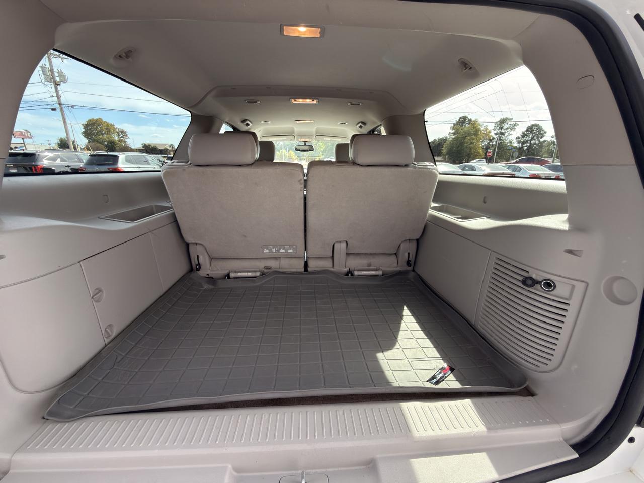 Chevrolet Suburban LT 1500 2WD 2013