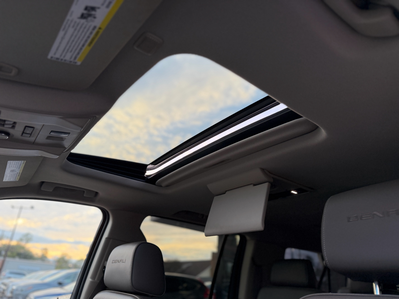 GMC Yukon Denali XL 2WD 2015