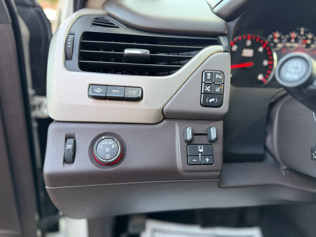 GMC Yukon Denali XL 2WD 2015