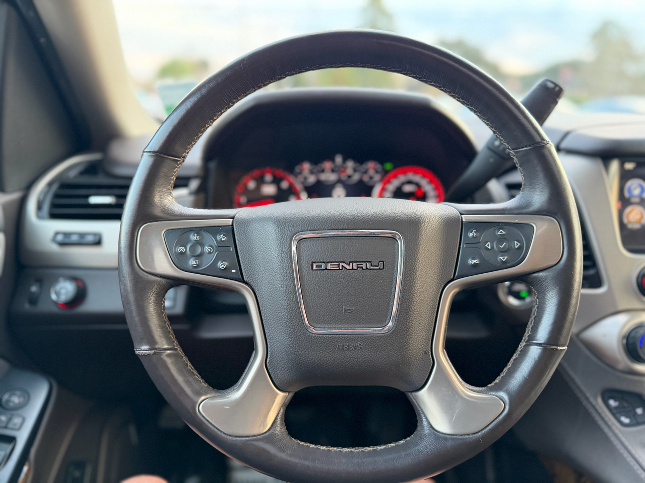 GMC Yukon Denali XL 2WD 2015