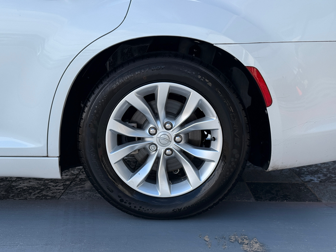 Chrysler 300 Limited RWD 2015