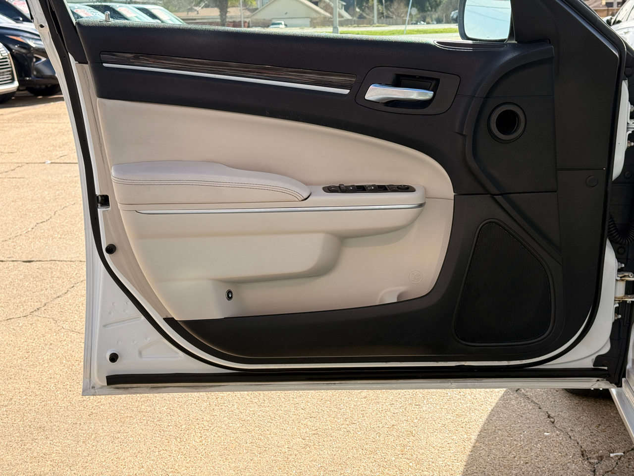 Chrysler 300 Limited RWD 2015