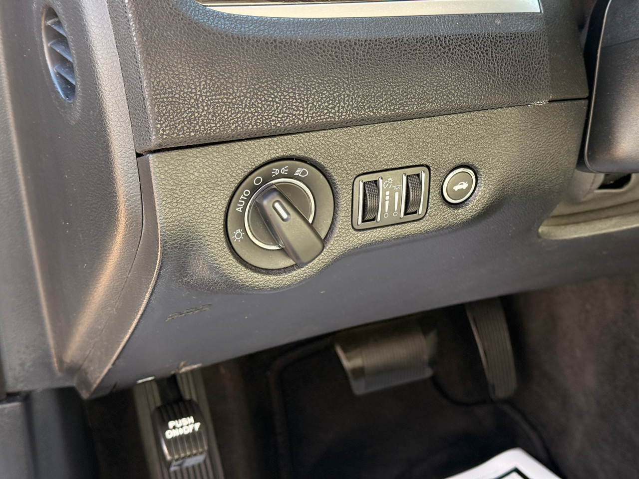 Chrysler 300 Limited RWD 2015