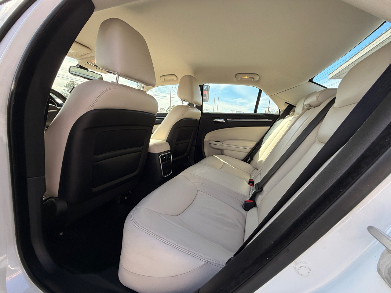 Chrysler 300 Limited RWD 2015