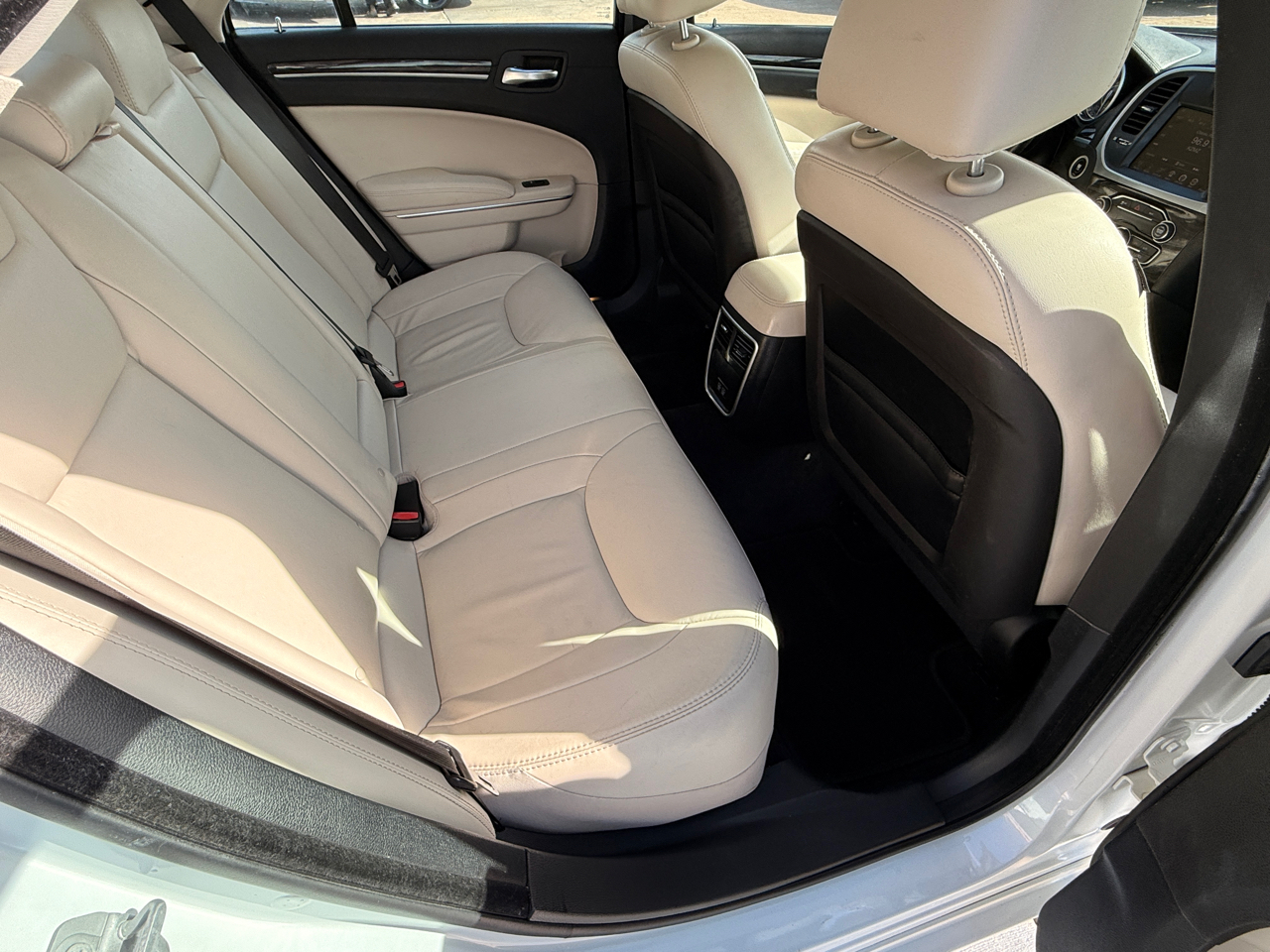 Chrysler 300 Limited RWD 2015