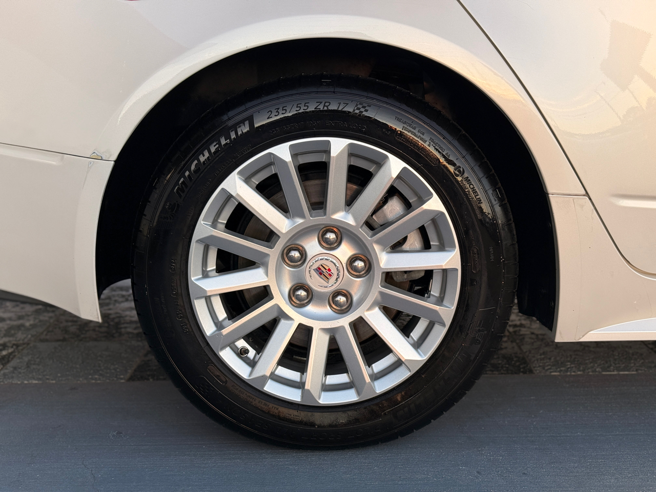 Cadillac CTS 3.0L Luxury 2010