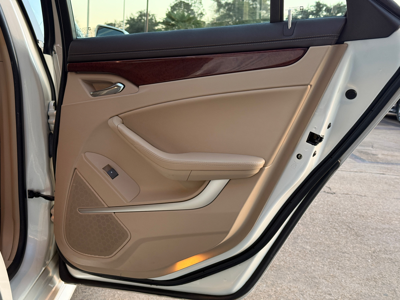 Cadillac CTS 3.0L Luxury 2010