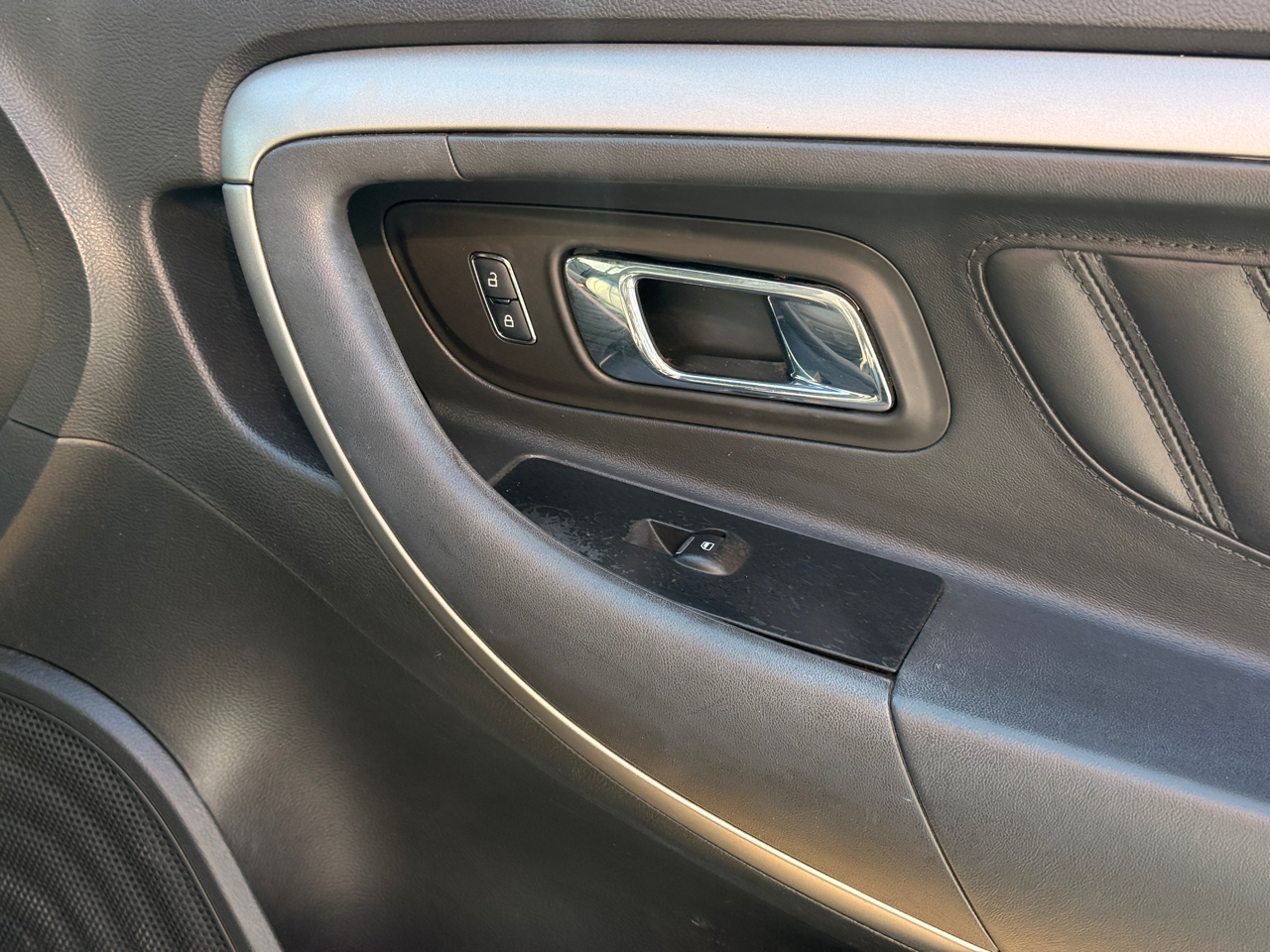 Ford Taurus SEL FWD 2015