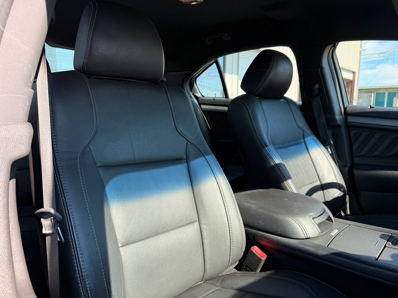 Ford Taurus SEL FWD 2015