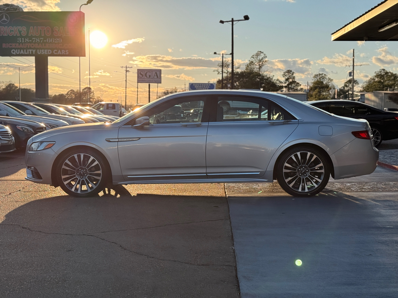 Lincoln Continental Select 2017