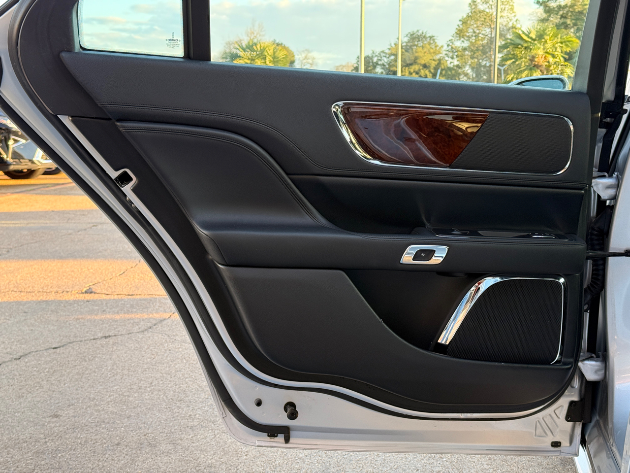 Lincoln Continental Select 2017