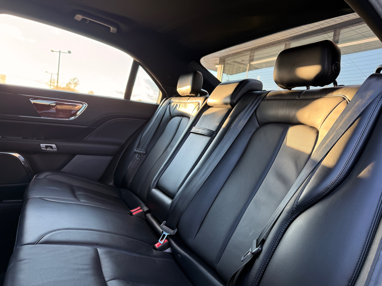 Lincoln Continental Select 2017