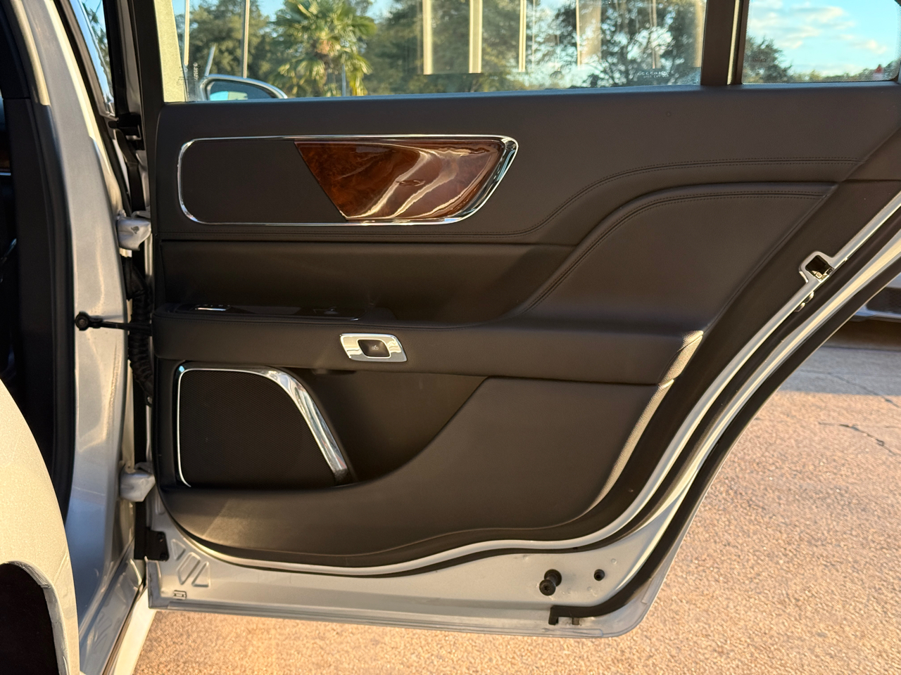 Lincoln Continental Select 2017