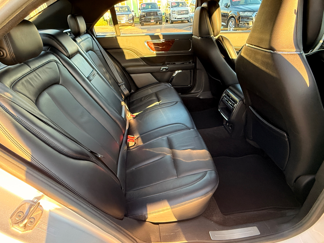 Lincoln Continental Select 2017