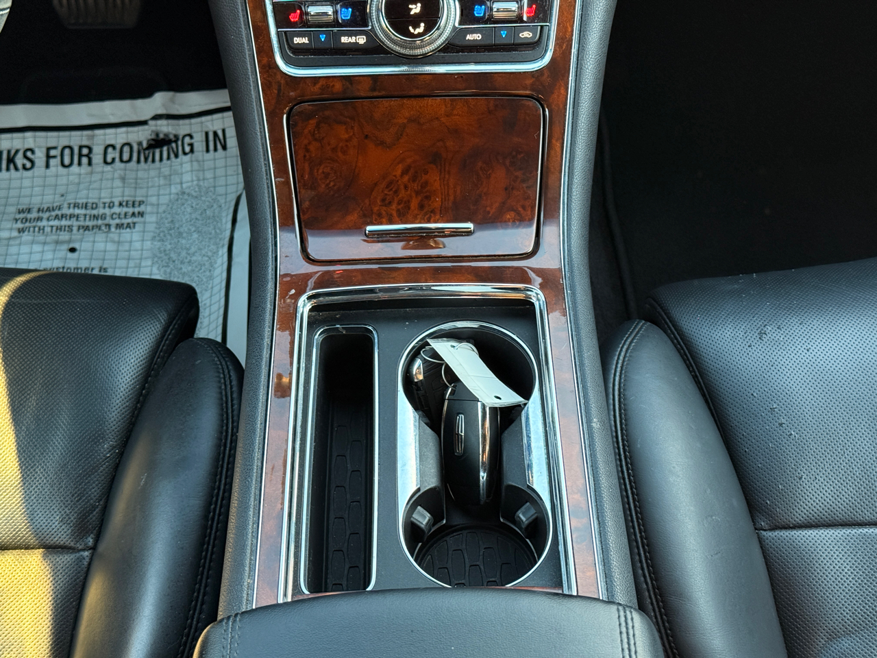 Lincoln Continental Select 2017