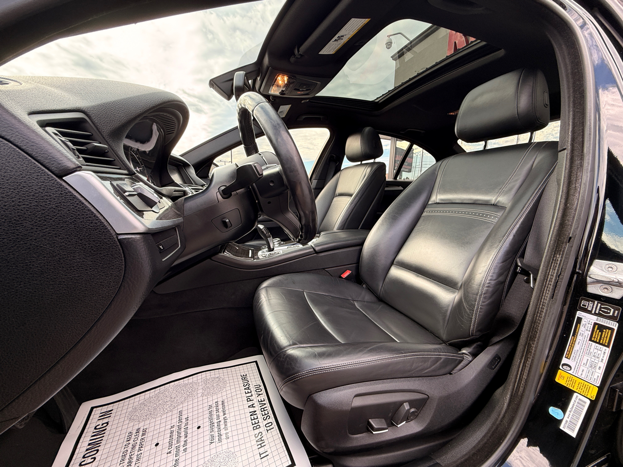 BMW 5-Series 528i 2015