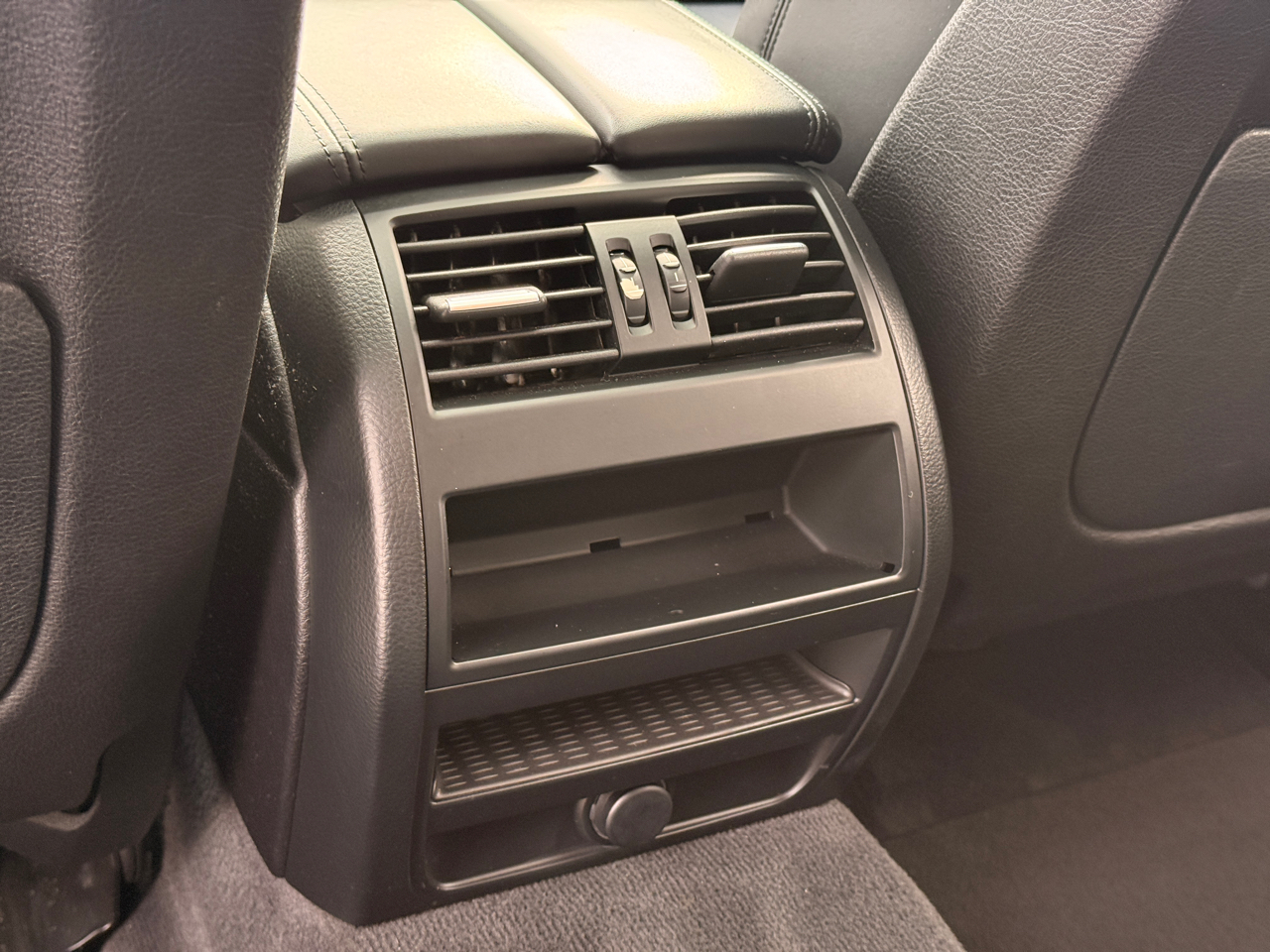 BMW 5-Series 528i 2015