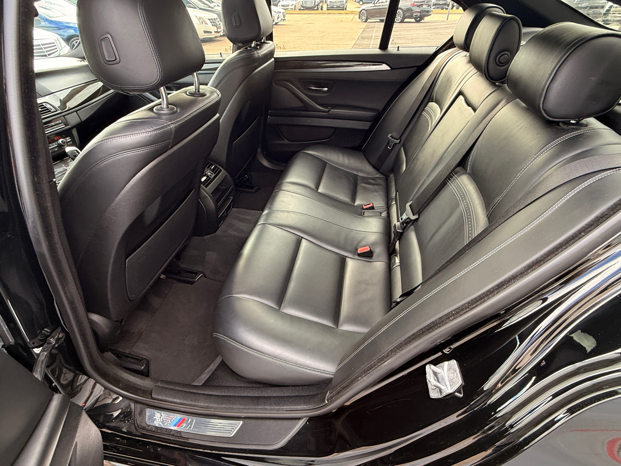 BMW 5-Series 528i 2015