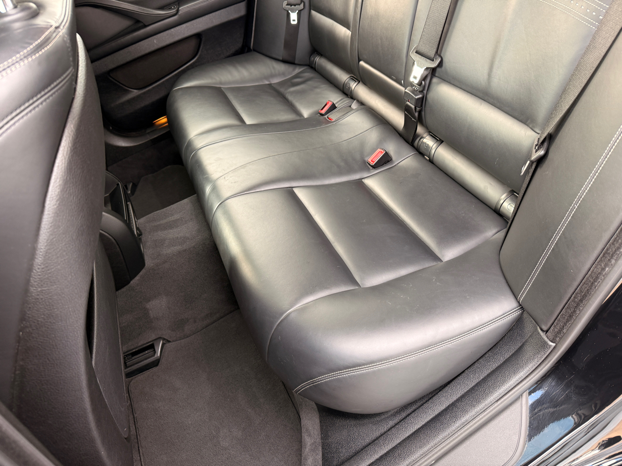 BMW 5-Series 528i 2015