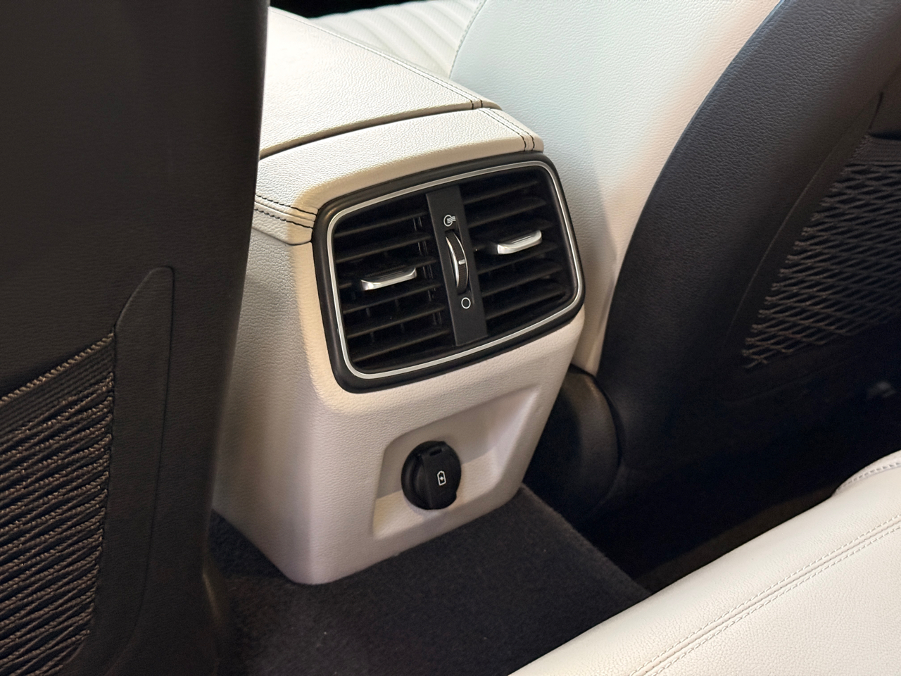 Genesis G70 3.3T Advanced 2019