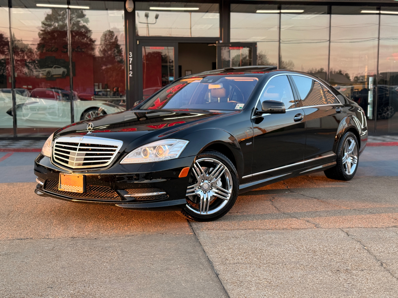 Mercedes-Benz S-Class S550 2012