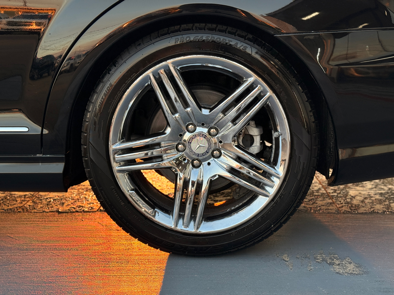 Mercedes-Benz S-Class S550 2012