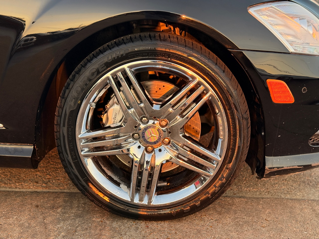 Mercedes-Benz S-Class S550 2012