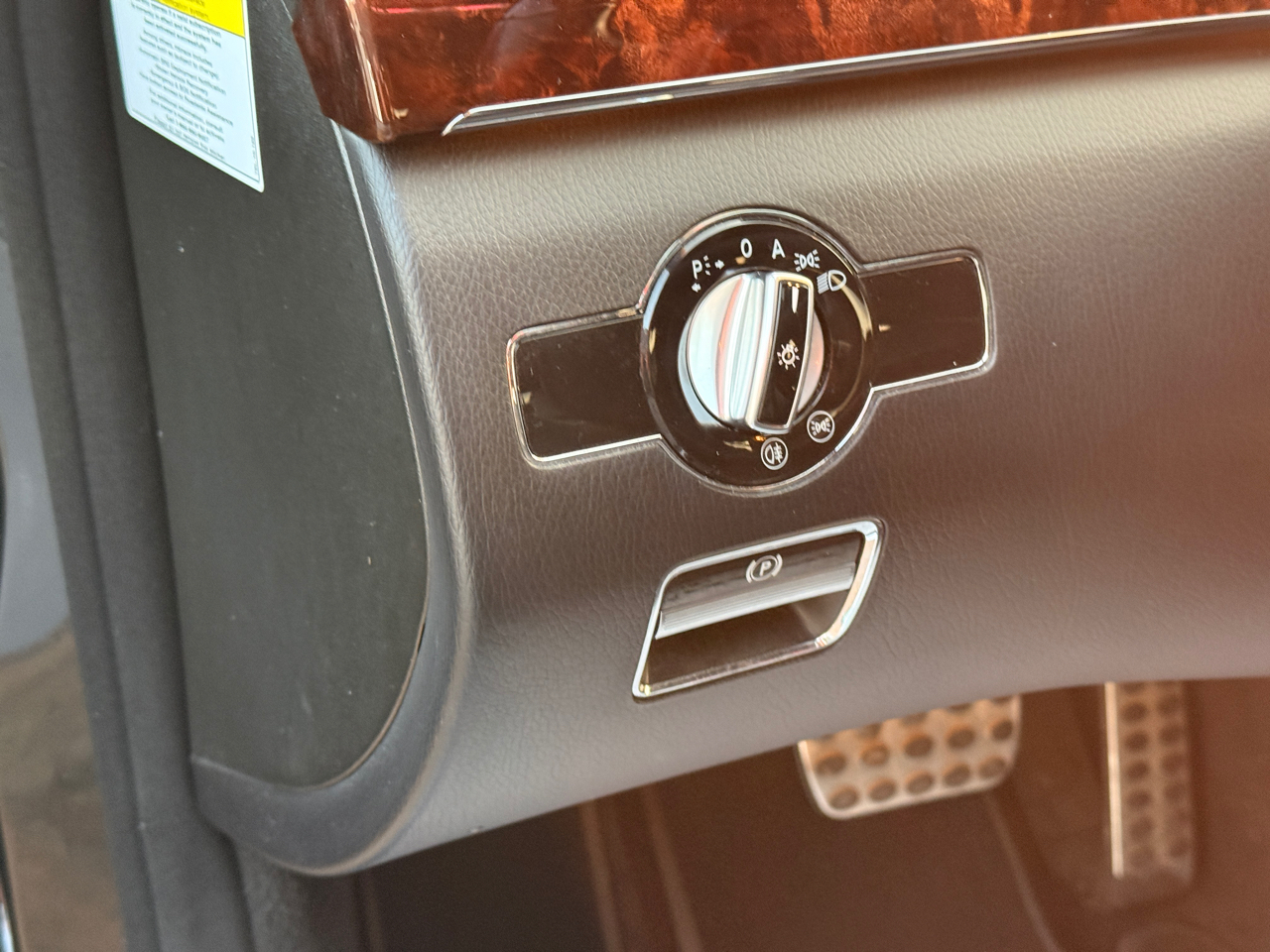 Mercedes-Benz S-Class S550 2012