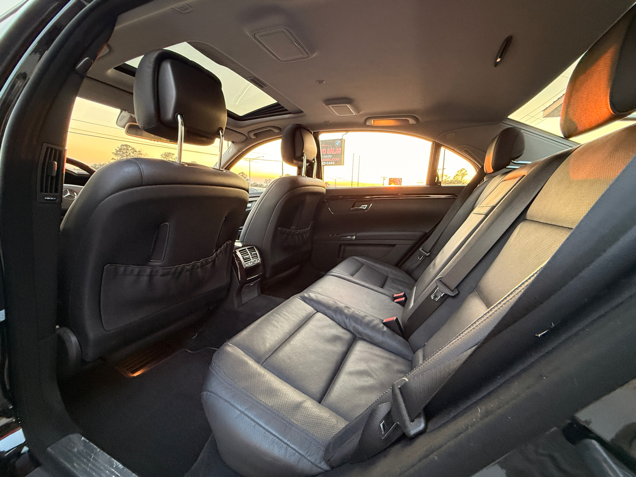 Mercedes-Benz S-Class S550 2012