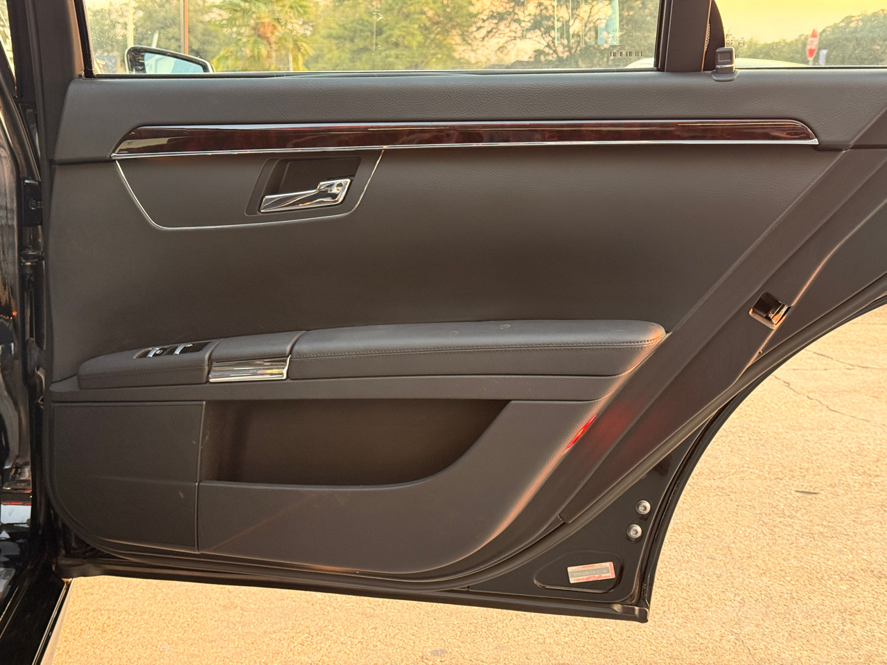 Mercedes-Benz S-Class S550 2012