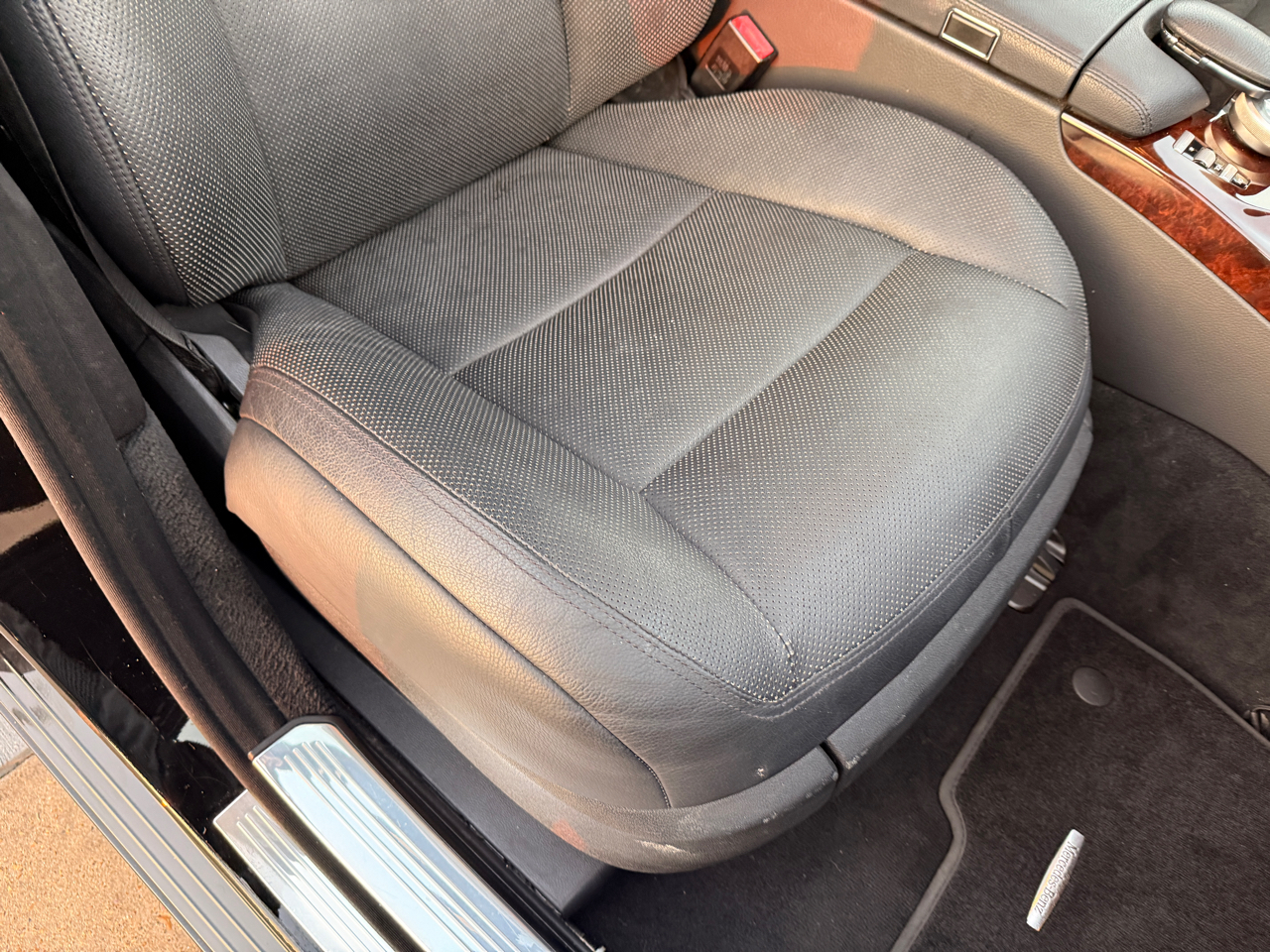 Mercedes-Benz S-Class S550 2012