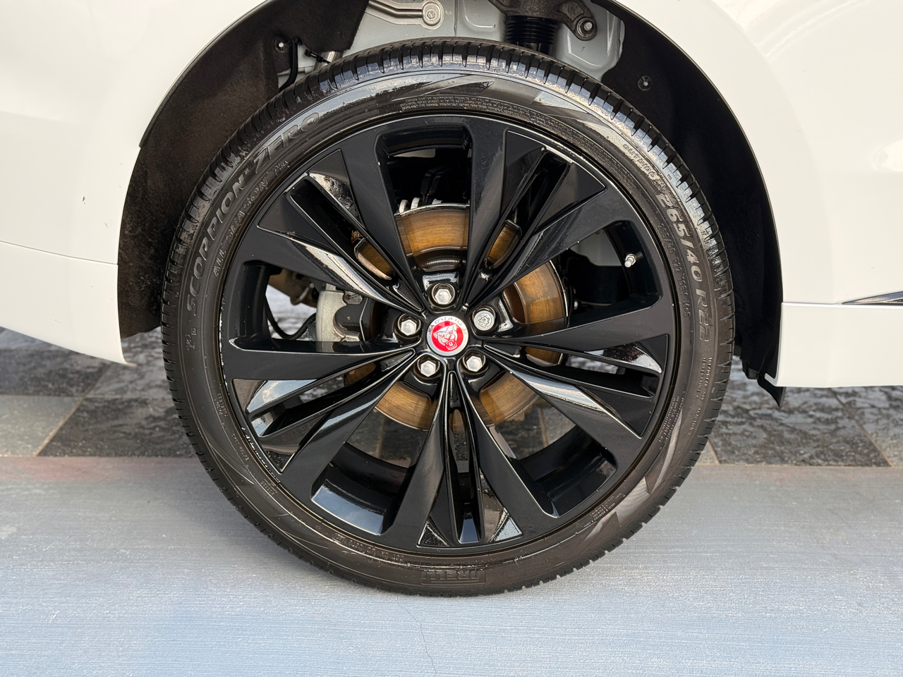 Jaguar F-Pace 25t R-Sport 2018