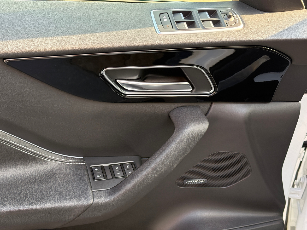 Jaguar F-Pace 25t R-Sport 2018