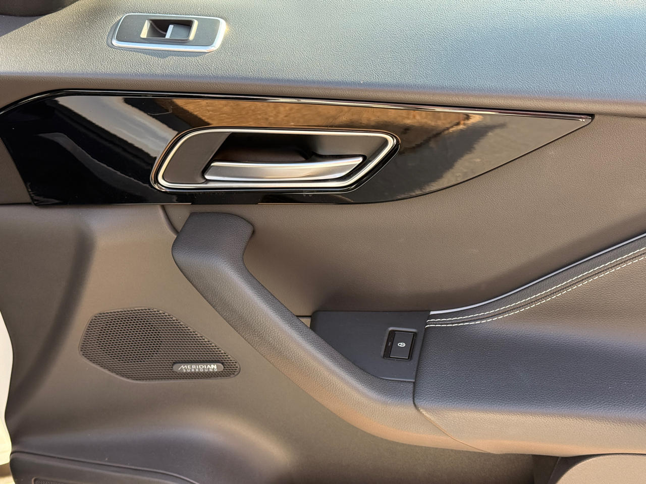 Jaguar F-Pace 25t R-Sport 2018