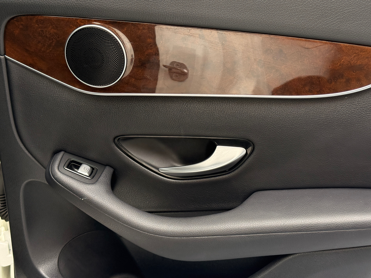 Mercedes-Benz GLC-Class GLC300 2017