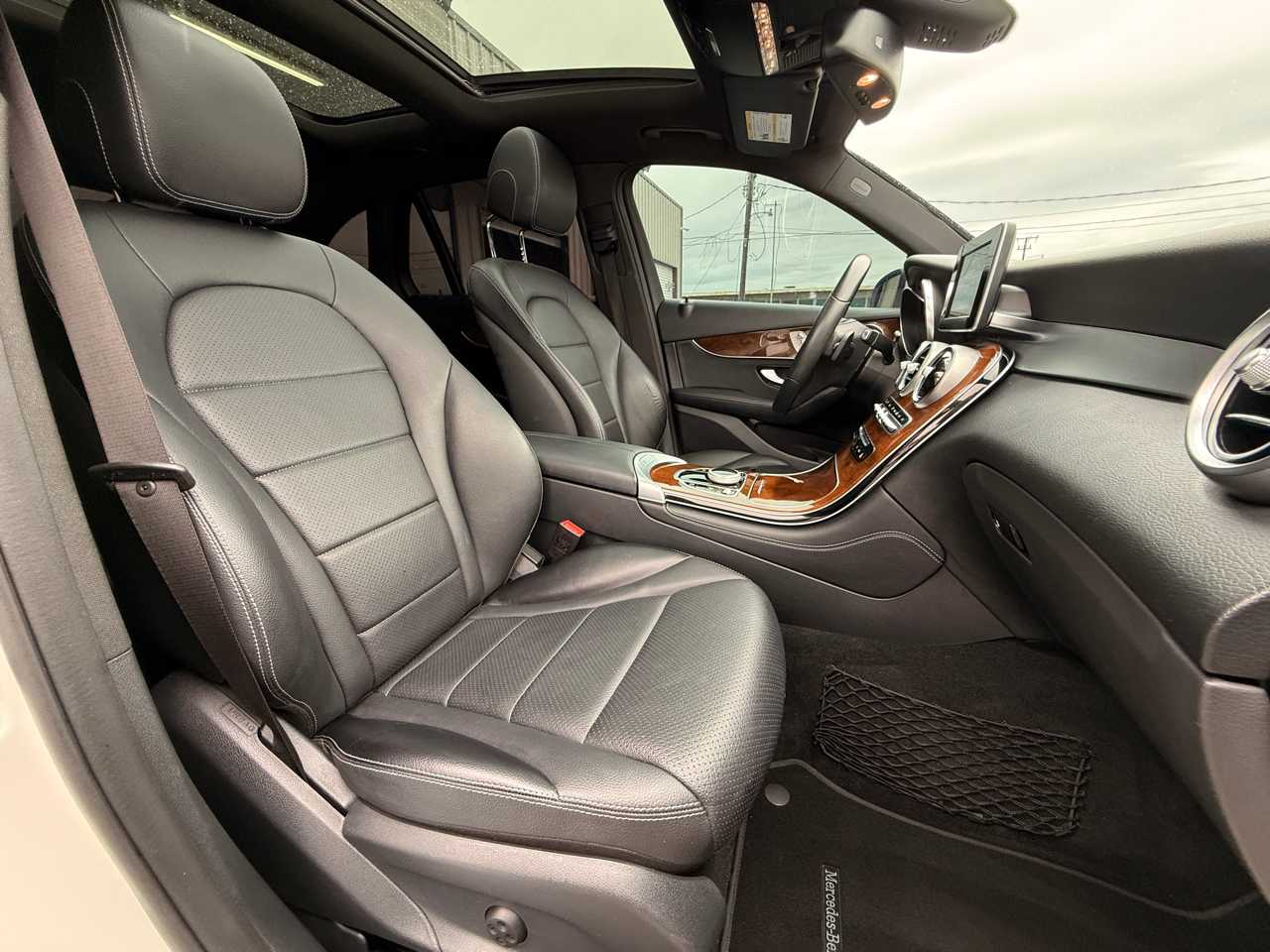 Mercedes-Benz GLC-Class GLC300 2017