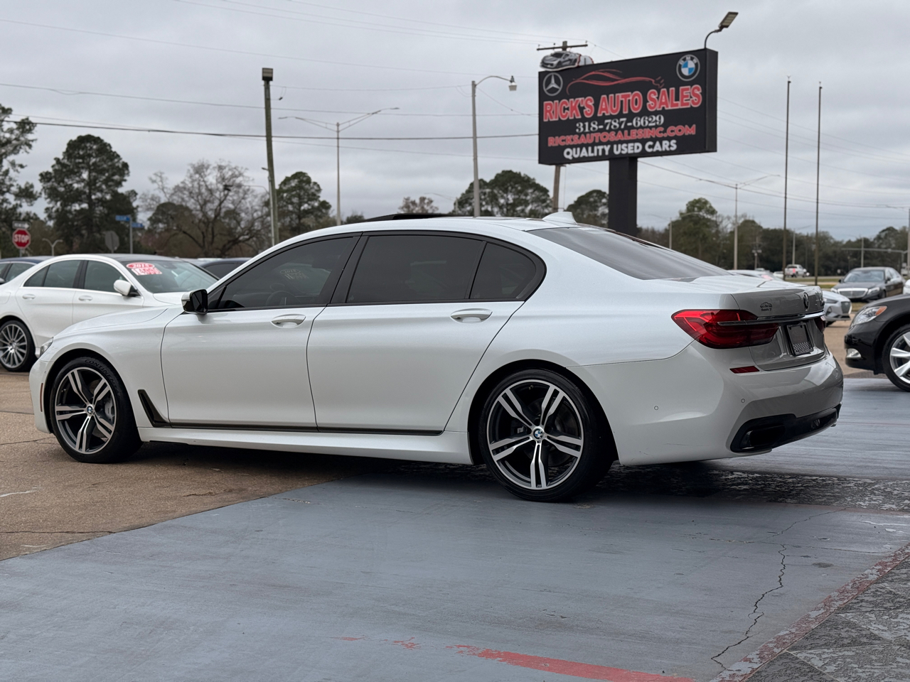 BMW 7-Series 750i 4D Sedan 2019