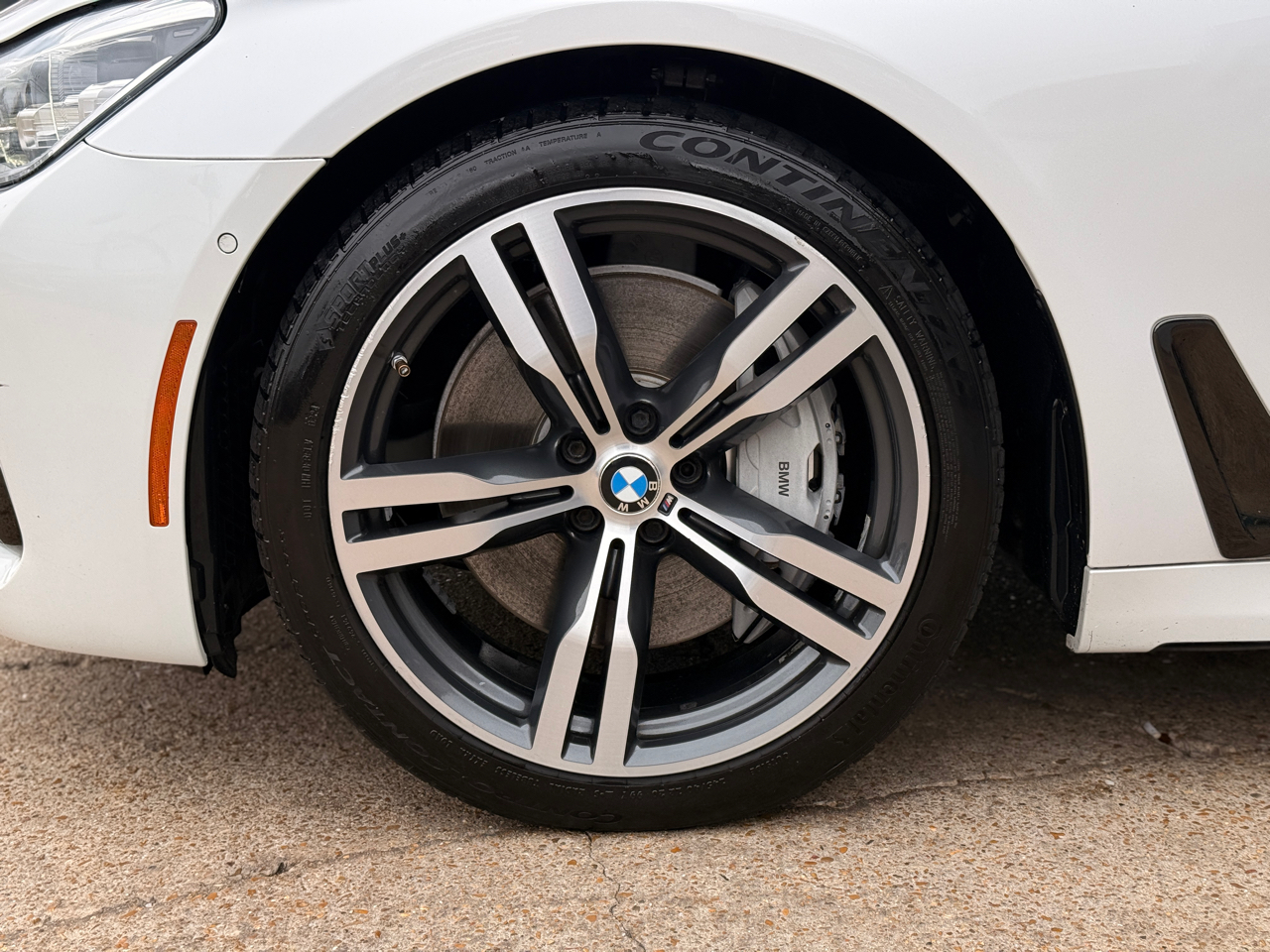 BMW 7-Series 750i 4D Sedan 2019