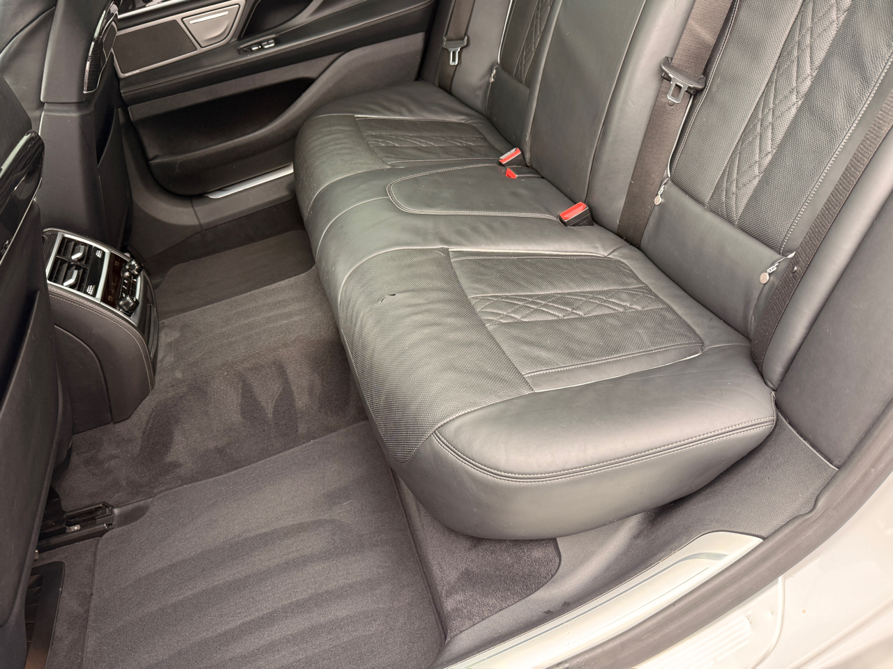 BMW 7-Series 750i 4D Sedan 2019