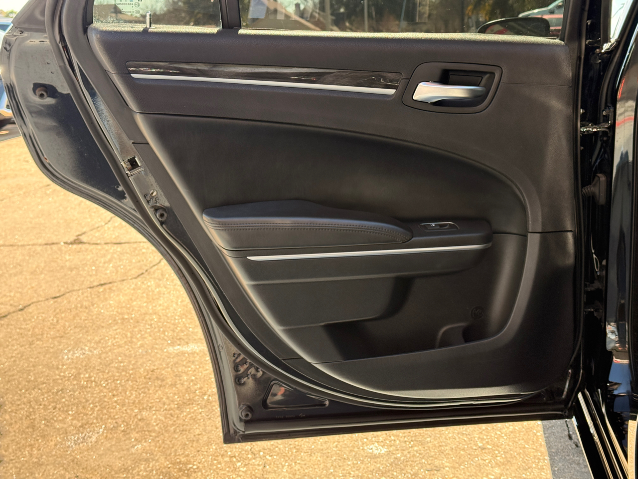 Chrysler 300 Limited RWD 2017