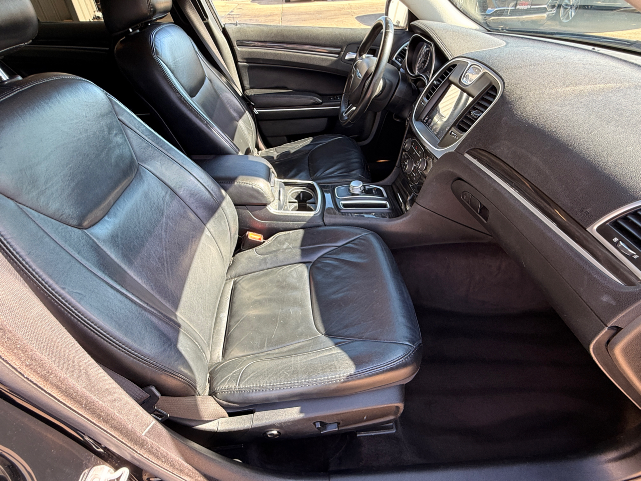 Chrysler 300 Limited RWD 2017