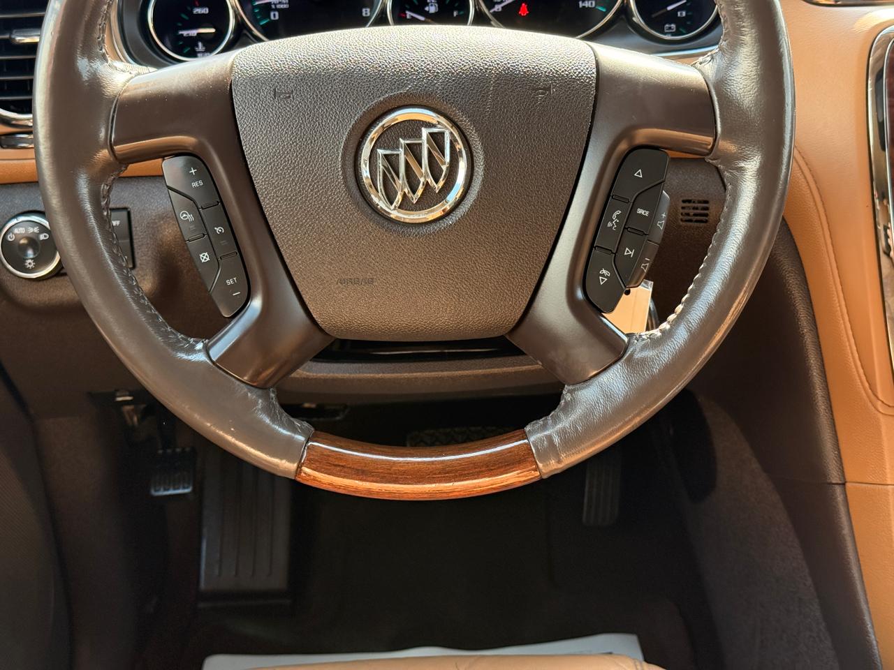 Buick Enclave Premium FWD 2015