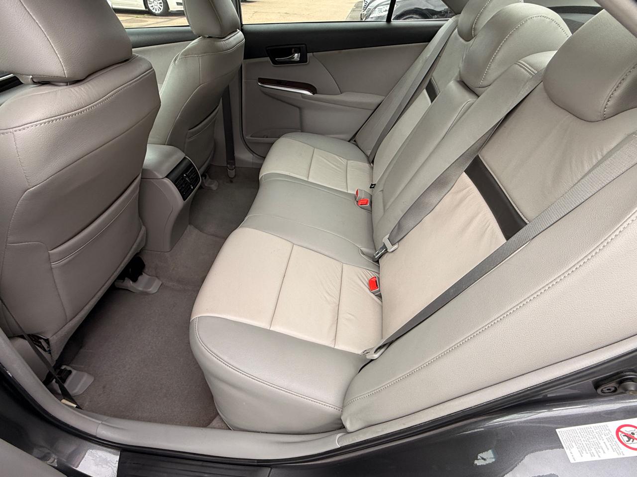 Toyota Camry 4dr Sdn XLE Auto 2012