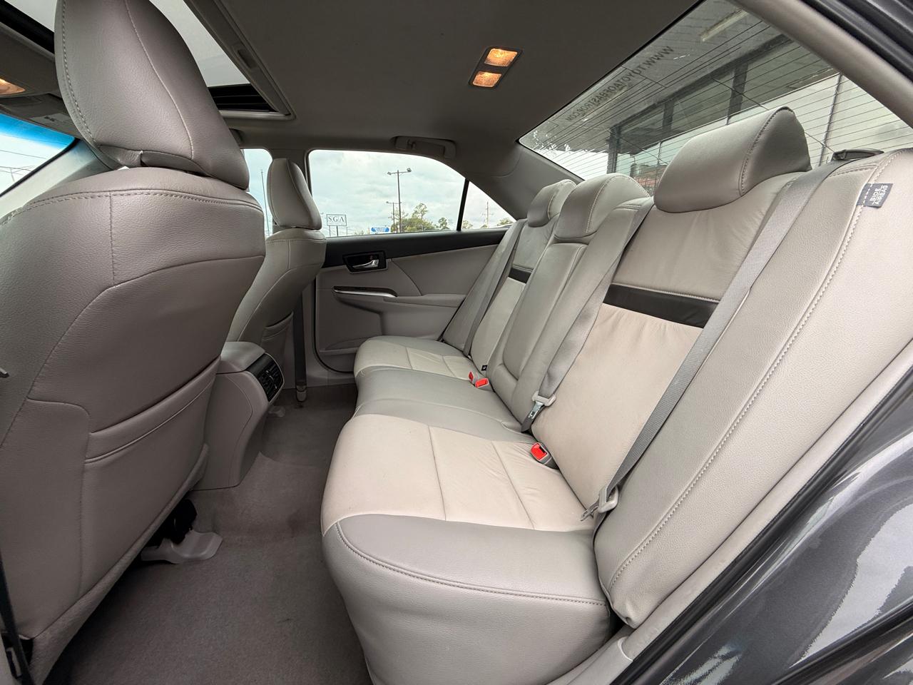 Toyota Camry 4dr Sdn XLE Auto 2012