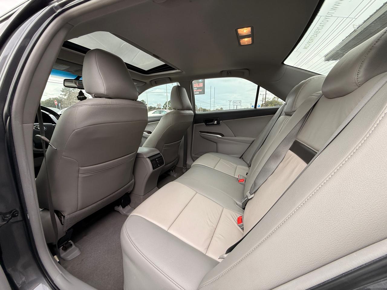 Toyota Camry 4dr Sdn XLE Auto 2012